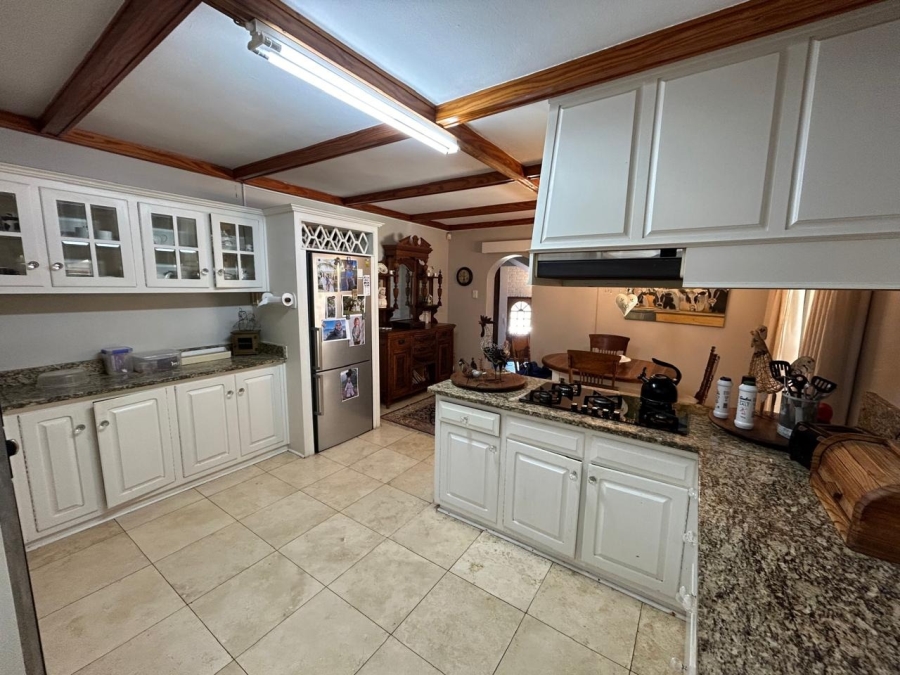 5 Bedroom Property for Sale in Blue Bend Eastern Cape